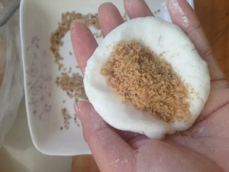 糯米花生土豆饼步骤8