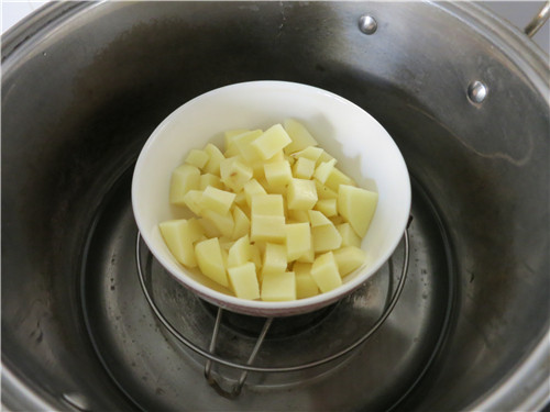 【手工美食】土豆糯米步骤4