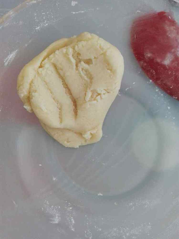 椰蓉红豆饼步骤3