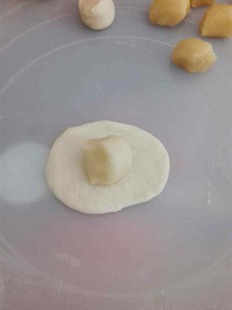 椰蓉红豆饼步骤7