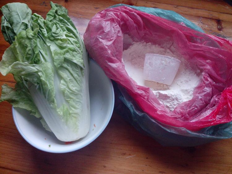 白菜芝麻饼步骤1