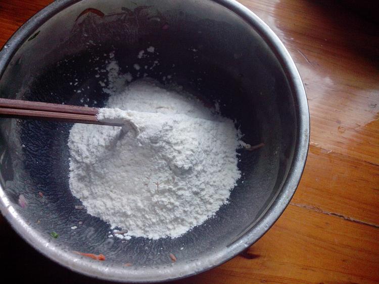 白菜芝麻饼步骤3