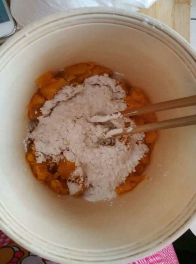 紫薯南瓜饼步骤2