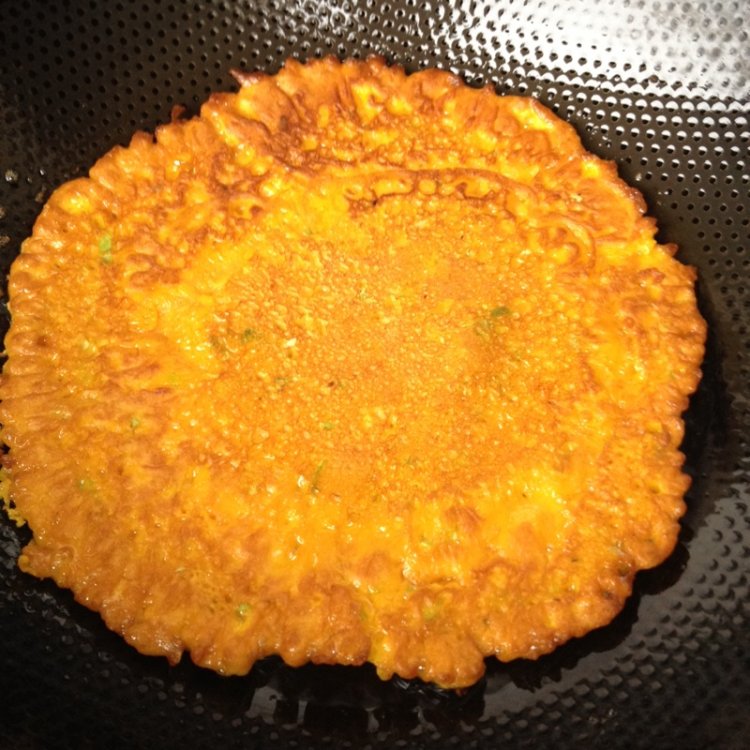 胡萝卜汁煎饼步骤8