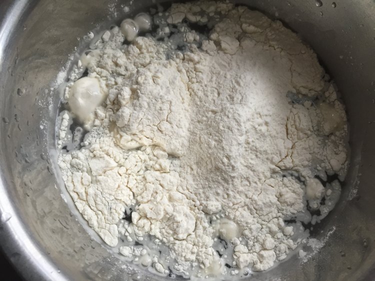 槐花鸡蛋煎饼步骤3