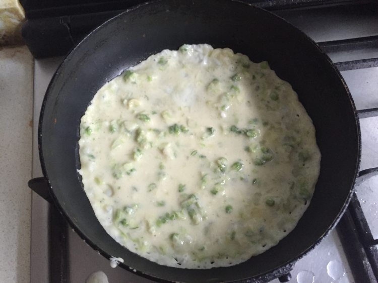 槐花鸡蛋煎饼步骤9