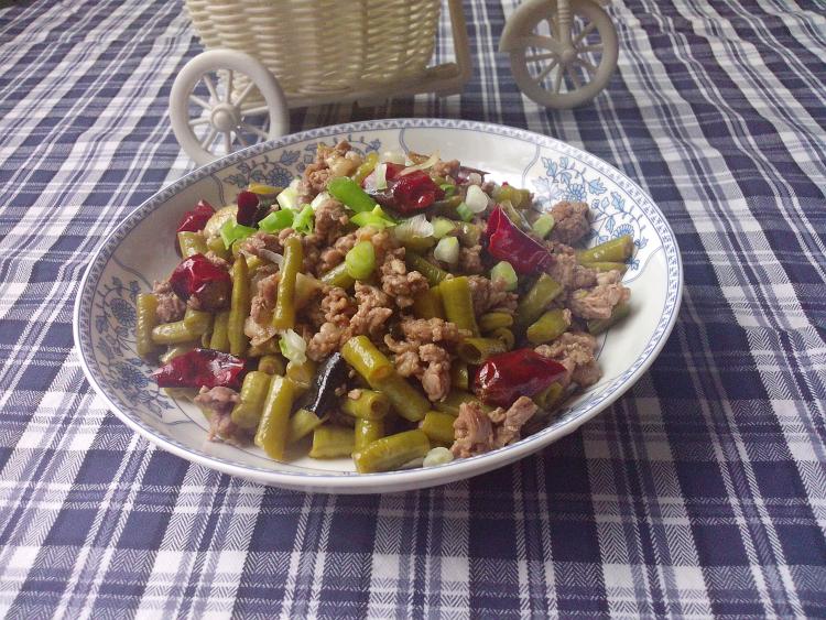 瘦肉酸豆角煎饼步骤8