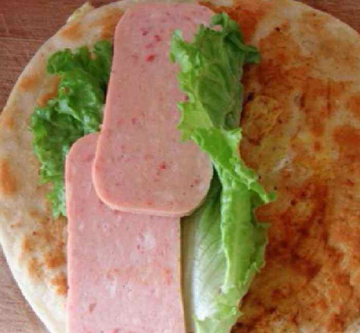 鸡蛋火腿灌饼步骤6