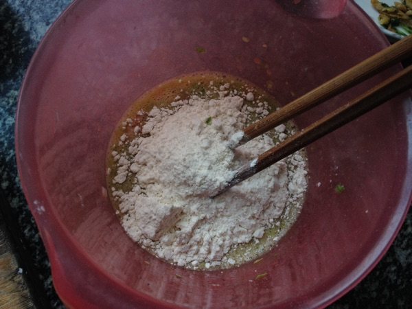 菠菜煎饼步骤2