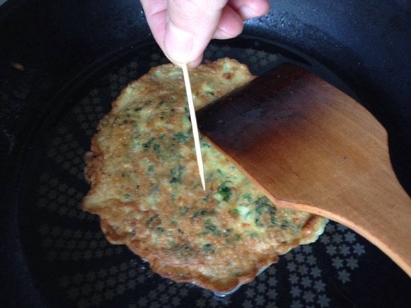 菠菜煎饼步骤6