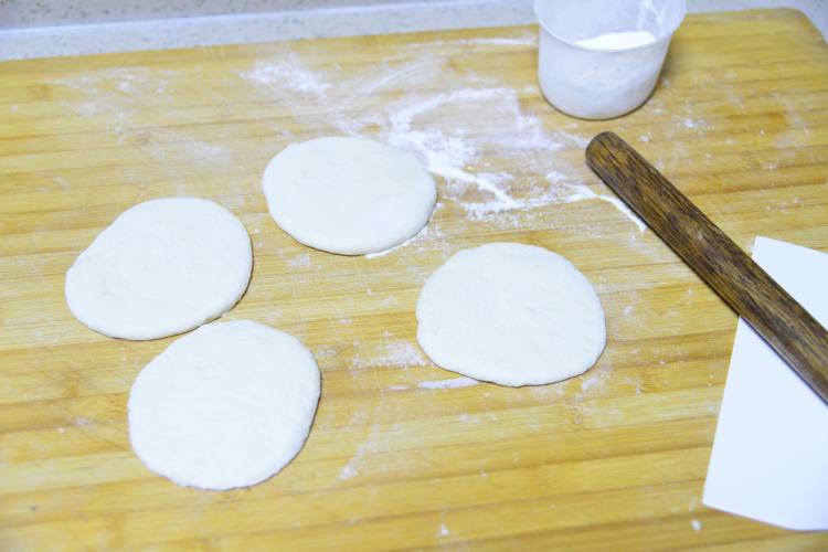饼夹豆腐串步骤7