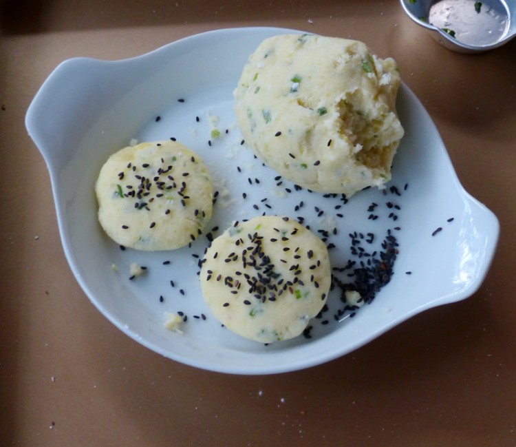 葱香土豆饼步骤7