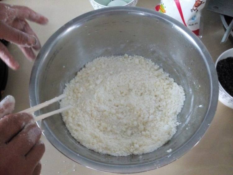 土豆黑芝麻饼步骤4