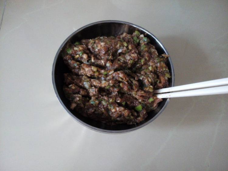 猪肉饼步骤2
