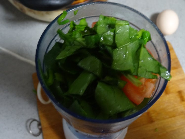 番茄菠菜鸡蛋饼步骤3