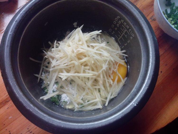 土豆鸡蛋煎饼步骤5