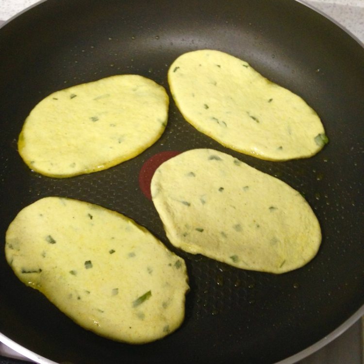 咖喱香兰豆渣软饼步骤10