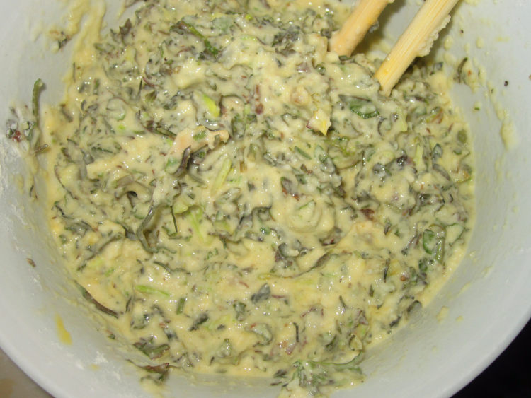 荠菜豆渣饼步骤5