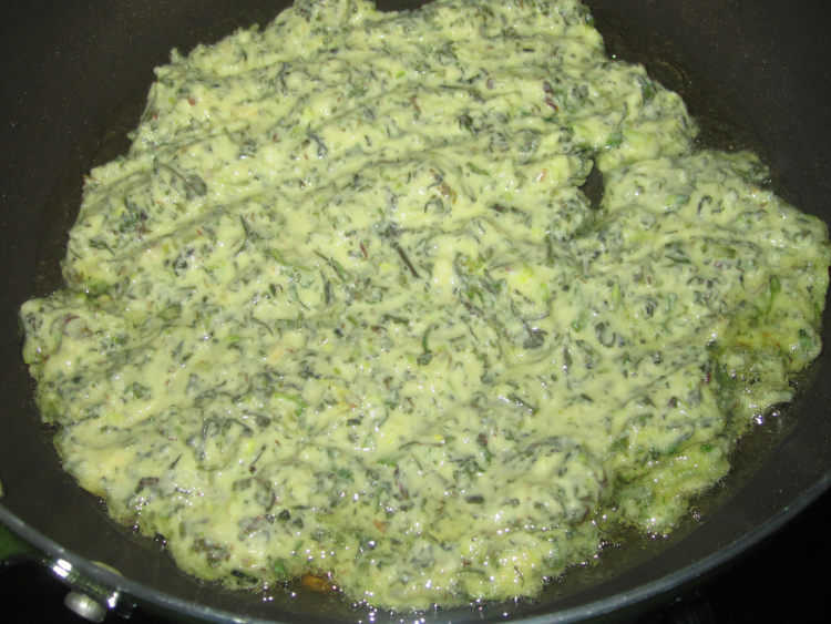 荠菜豆渣饼步骤6