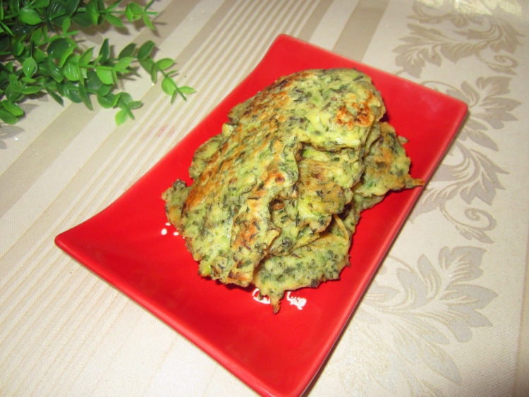 荠菜豆渣饼步骤8