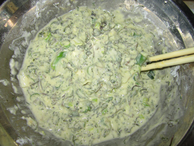 白蒿鸡蛋饼步骤5