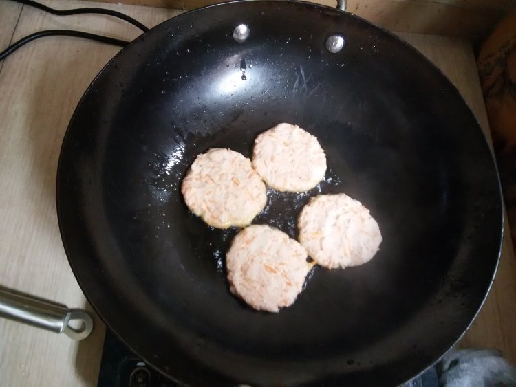 胡萝卜豆渣煎饼步骤7