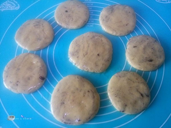 蓝莓黄豆面贴饼子步骤7