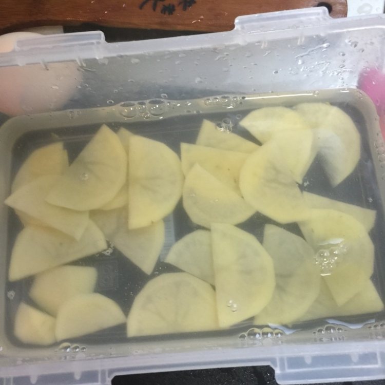 西班牙土豆鸡蛋饼步骤3