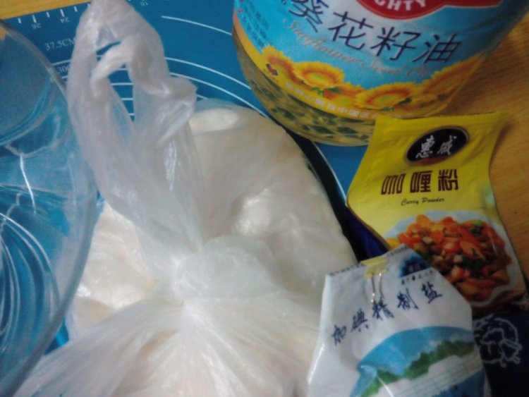 金丝咖喱饼步骤1