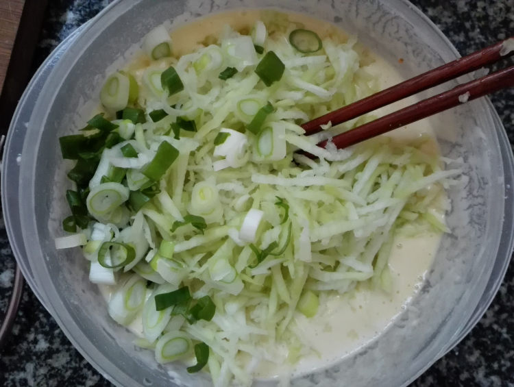 萝卜鸡蛋煎饼步骤4