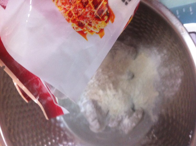 芝麻紫薯芋头饼步骤5