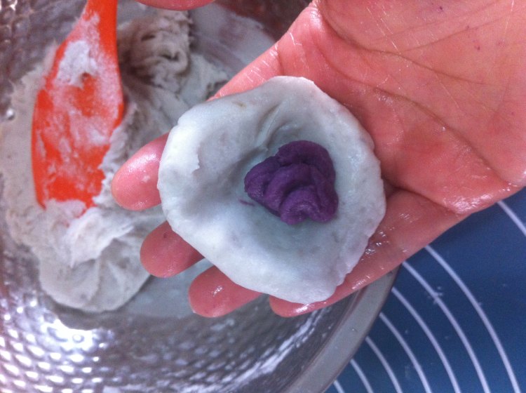 芝麻紫薯芋头饼步骤10