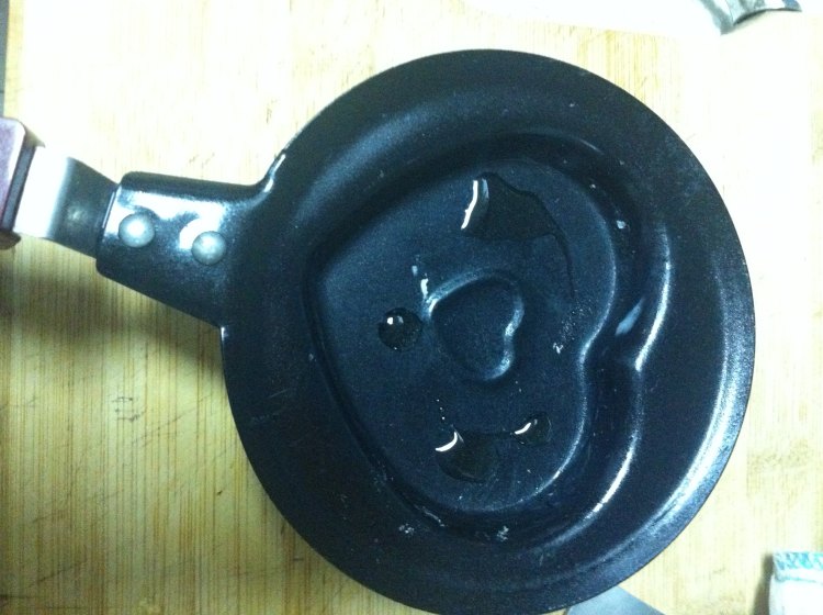 蛋奶爱心煎饼步骤3