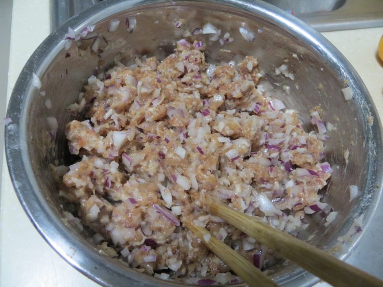 洋葱猪肉饼步骤5