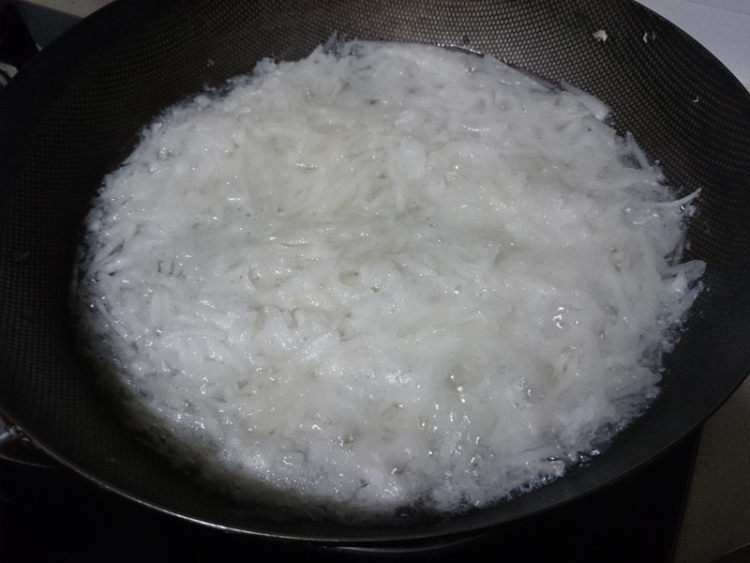 白萝卜丝肉饼步骤2