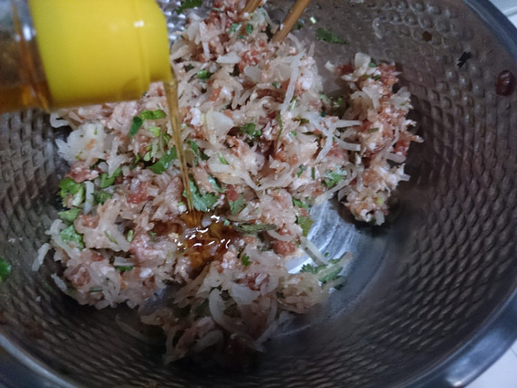 白萝卜丝肉饼步骤5