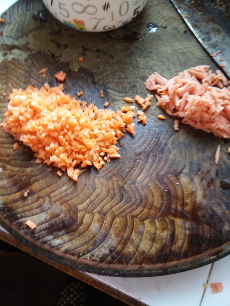 胡萝卜火腿煎饼步骤1
