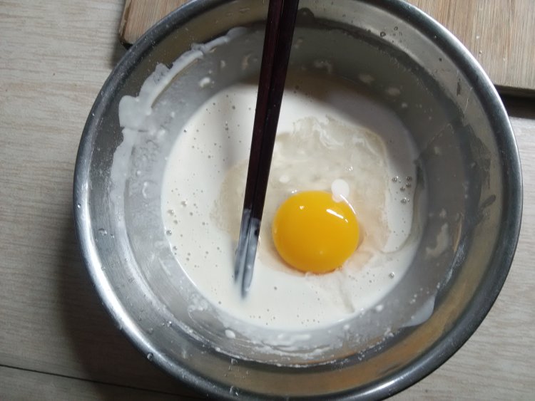 黑芝麻鸡蛋脆饼步骤3