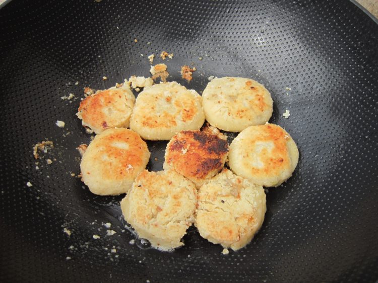 芹菜煎饼步骤11