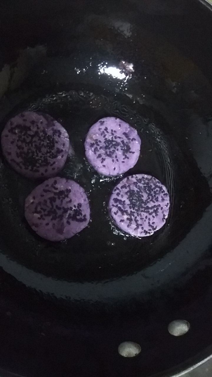 煎紫薯饼步骤8