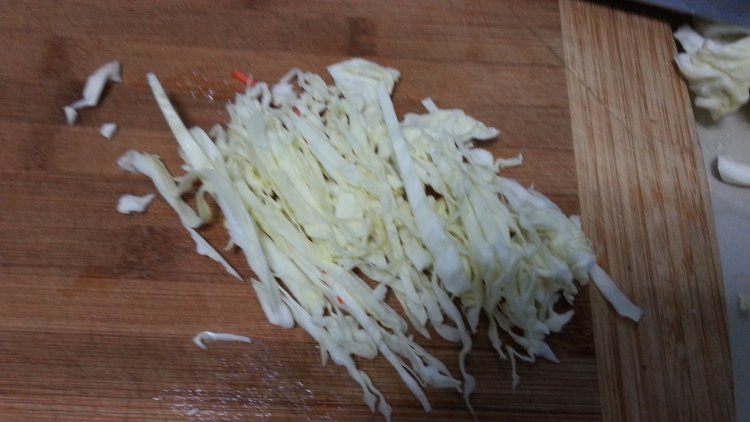 香肠蔬菜卷饼步骤3