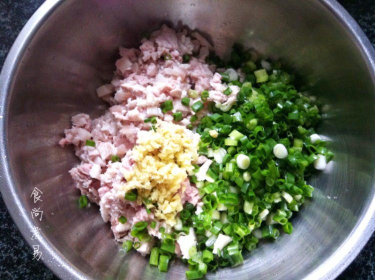 咸肉香煎馅饼步骤9