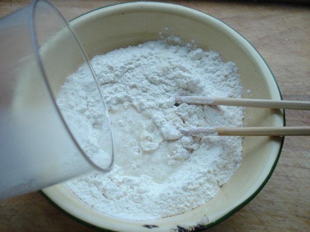 葱花烙饼步骤2