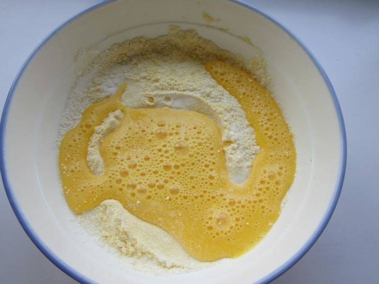 玉米面鸡蛋葱花饼步骤5