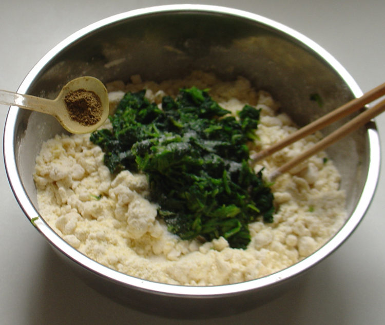 菠菜玉米面饼步骤9