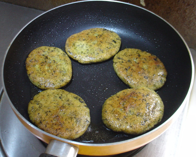菠菜玉米面饼步骤17