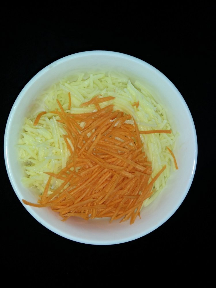 煎土豆丝饼步骤4