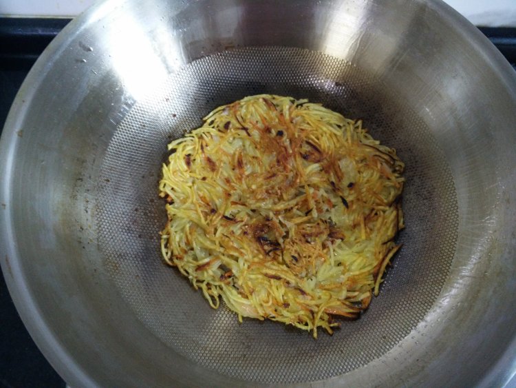 煎土豆丝饼步骤10