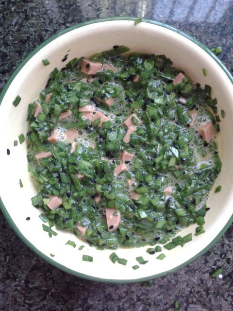 韭菜芝麻鸡蛋饼步骤6
