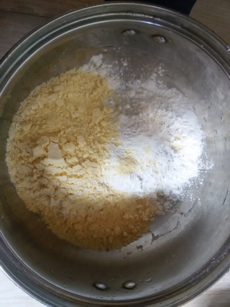 玉米面糯米饼步骤1